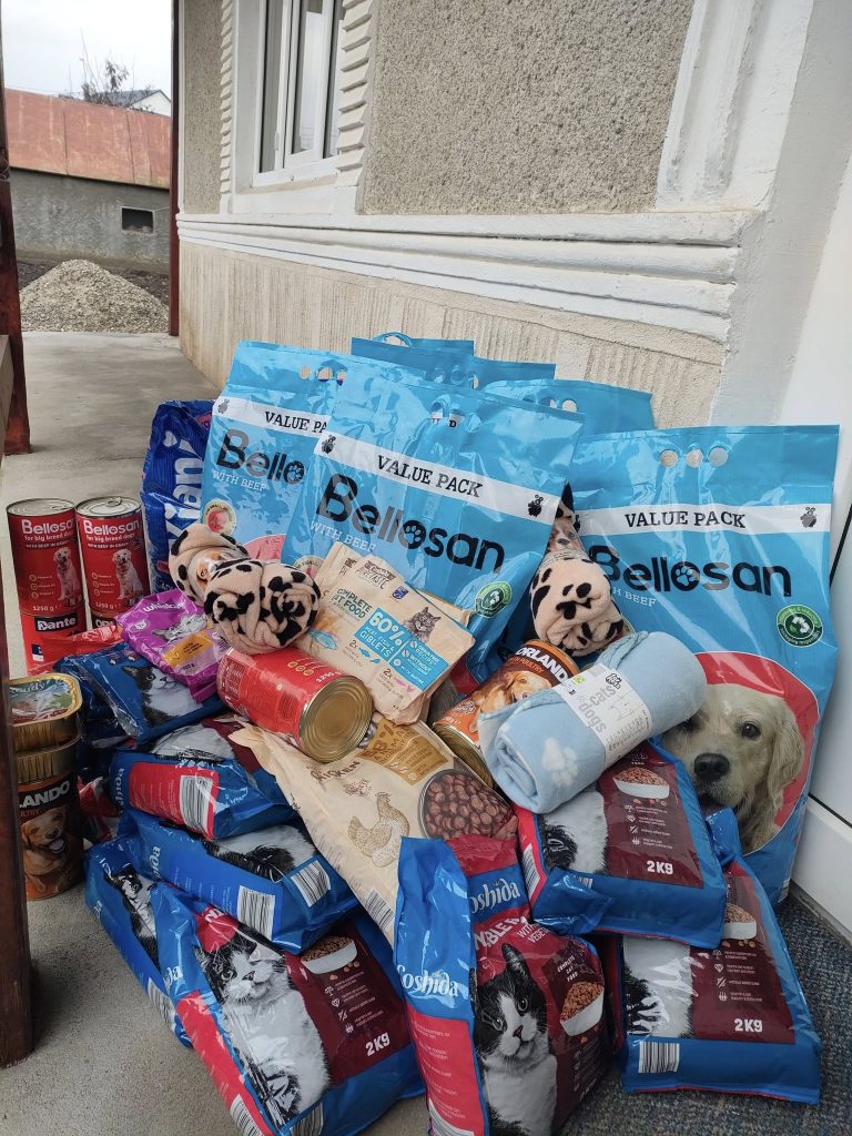 Cadouri primite de Secret Santa Paws 2024