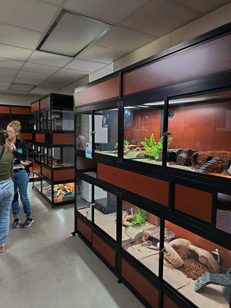 Acvarii la Helen Woodward Animal Center